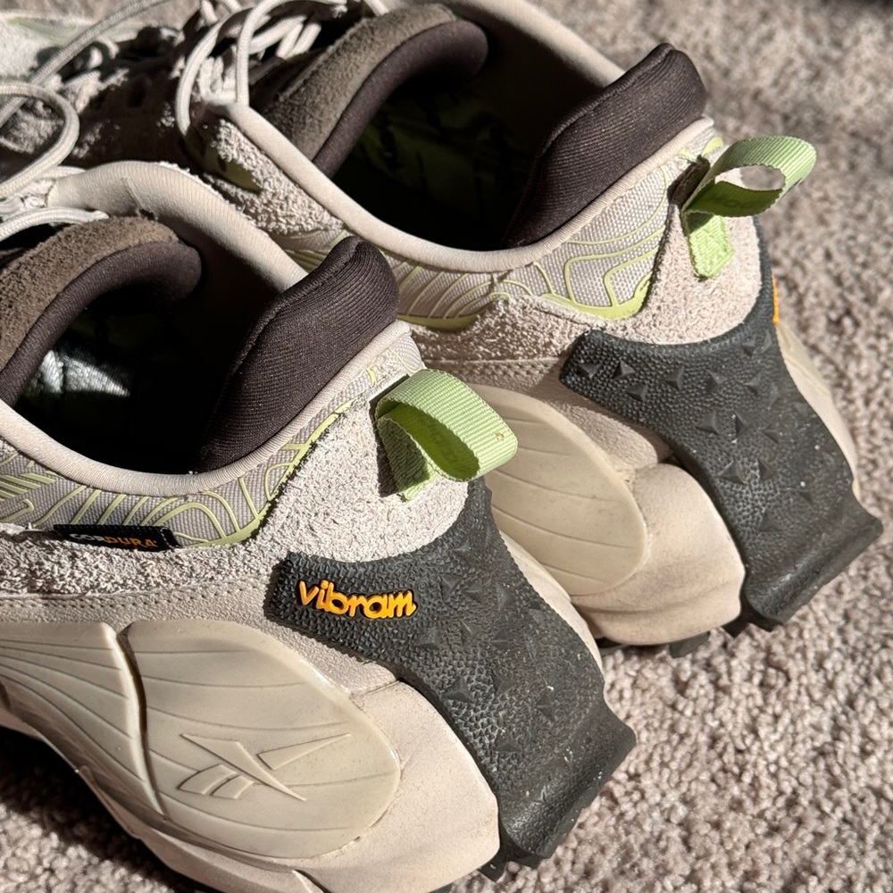 Reebok Beige Sneakers with Green Insole